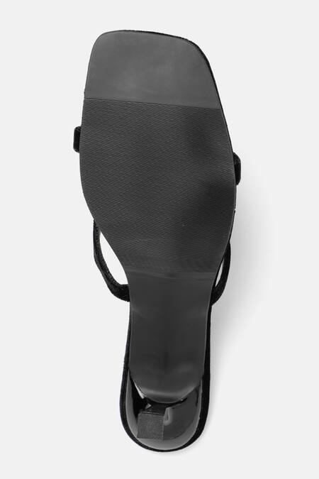 Shop_Zori World_Maroon Fabric Flowers Rose Applique Velvet Heels _Online_at_Aza_Fashions