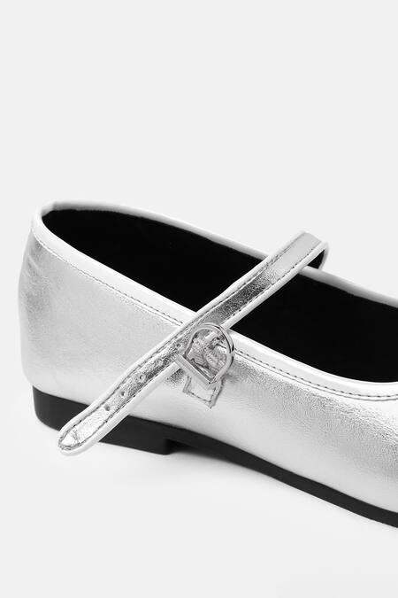 Buy_Zori World_Silver Pipe Detail Mary Jane Flats _Online_at_Aza_Fashions