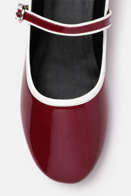 Buy_Zori World_Maroon Pipe Detail Mary Jane Flats 
