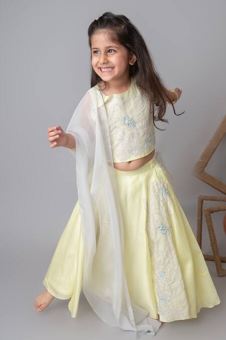 Buy_MI Dulce AN'YA_Yellow Chanderi, Organza, Cotton Embroidery, Floral Applique Lehenga Set _Online_at_Aza_Fashions