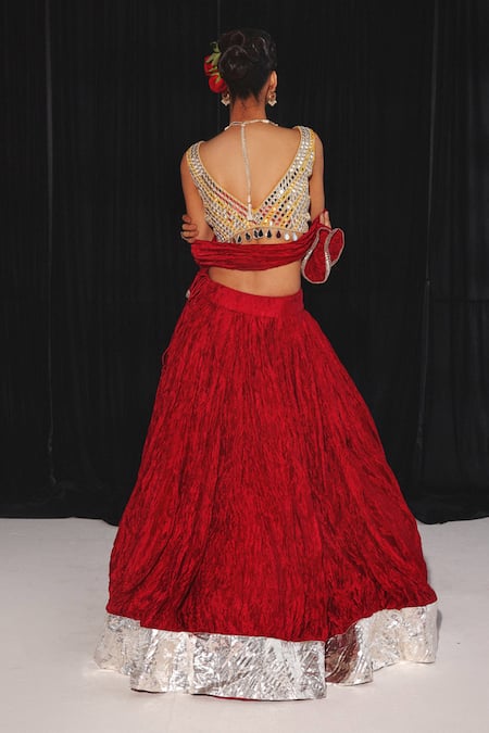 Shop Twenty Nine Red Silk Tassels V-neck Crushed Lehenga Set With Mirror Embroidery at Aza Fashions Shop_Twenty Nine_Red Silk Tassels V-neck Crushed Lehenga Set With Mirror Embroidery _at_Aza_Fashions