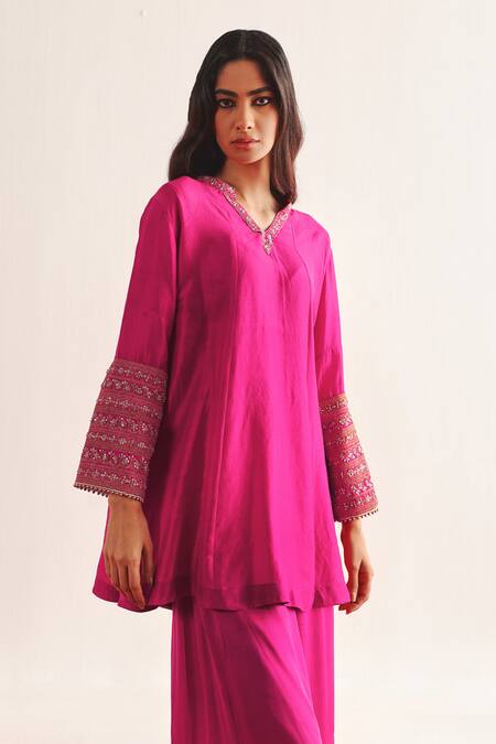 Twenty Nine Pink Silk Embroidery V-neck Marodi Kurta Set Online at Aza Fashions Twenty Nine_Pink Silk Embroidery V-neck Marodi Kurta Set _Online_at_Aza_Fashions