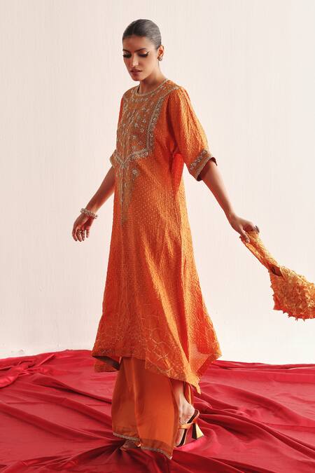 Twenty Nine Orange Silk Embroidery Round Neck Crushed Raidana Bandhani Kurta Set Online at Aza Fashions Twenty Nine_Orange Silk Embroidery Round Neck Crushed Raidana Bandhani Kurta Set _Online_at_Aza_Fashions