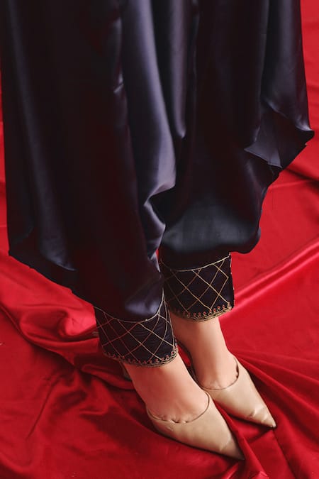 Buy Twenty Nine Blue Silk Embroidery Round Neck Patola Cape And Dhoti Pant Set Online at Aza Fashions Buy_Twenty Nine_Blue Silk Embroidery Round Neck Patola Cape And Dhoti Pant Set _Online_at_Aza_Fashions