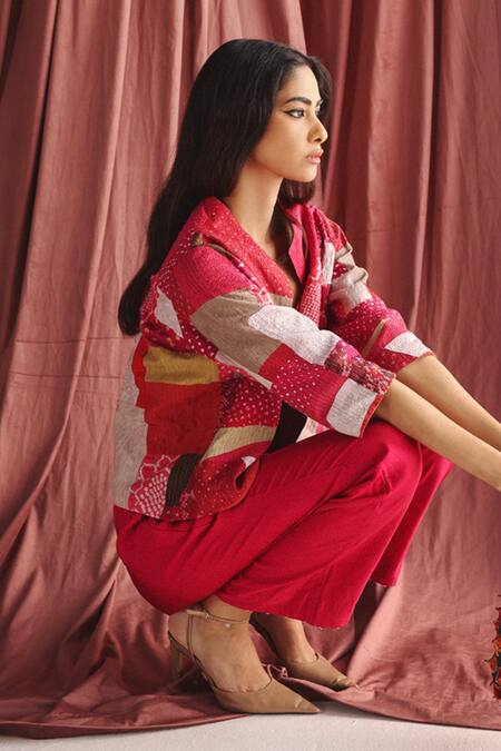 Twenty Nine Red Cotton Round Neck Bandhani And Patola Patchwork Jacket Online at Aza Fashions Twenty Nine_Red Cotton Round Neck Bandhani And Patola Patchwork Jacket _Online_at_Aza_Fashions