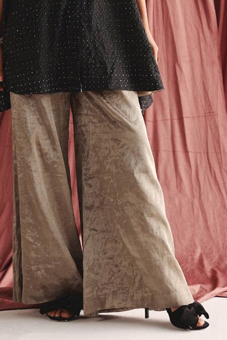 Twenty Nine Black Marodi Embroidered Silk Cape Online at Aza Fashions Twenty Nine_Black Marodi Embroidered Silk Cape _Online_at_Aza_Fashions