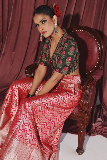 Twenty Nine Floral Sailor Collar Blouse 