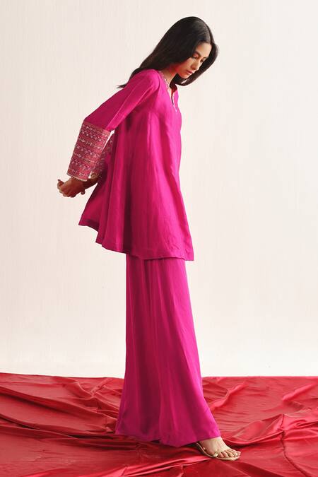 Twenty Nine_Pink Silk Embroidery Banarasi Bandhani Dupatta _Online_at_Aza_Fashions