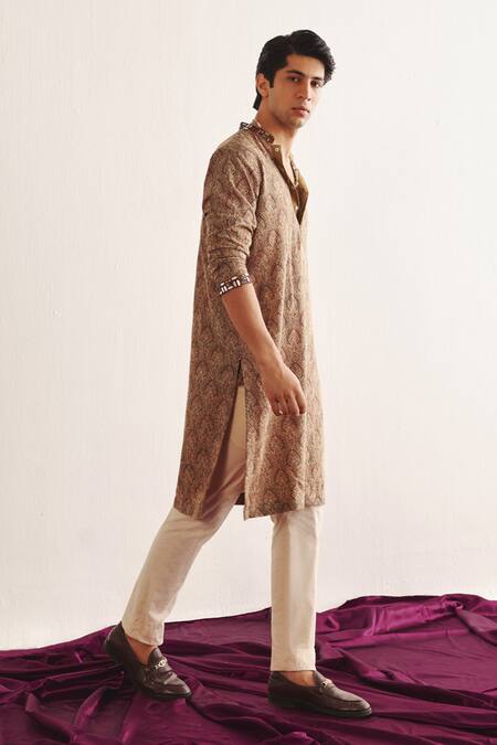 Twenty Nine Maroon Silk Mirrors Ajrakh Kantha Kurta Online at Aza Fashions Twenty Nine_Maroon Silk Mirrors Ajrakh Kantha Kurta _Online_at_Aza_Fashions