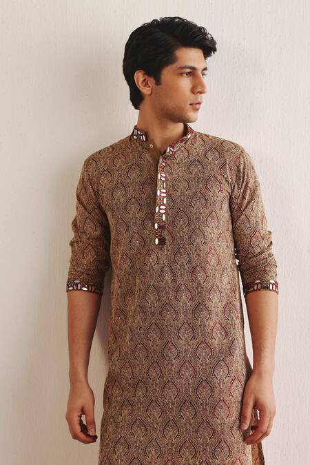 Buy Twenty Nine Maroon Silk Mirrors Ajrakh Kantha Kurta Online at Aza Fashions Buy_Twenty Nine_Maroon Silk Mirrors Ajrakh Kantha Kurta _Online_at_Aza_Fashions