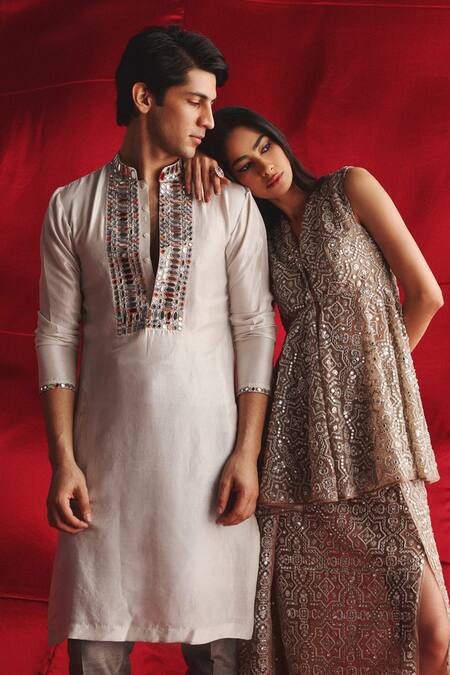 Buy_Twenty Nine_Silver Silk Mirrors Embroidered Kurta _Online_at_Aza_Fashions