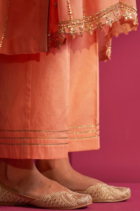 Shetab Kazmi_Peach Viscose, Georgette Gota Patti Split V-neck Embroidered Kurta Set _at_Aza_Fashions