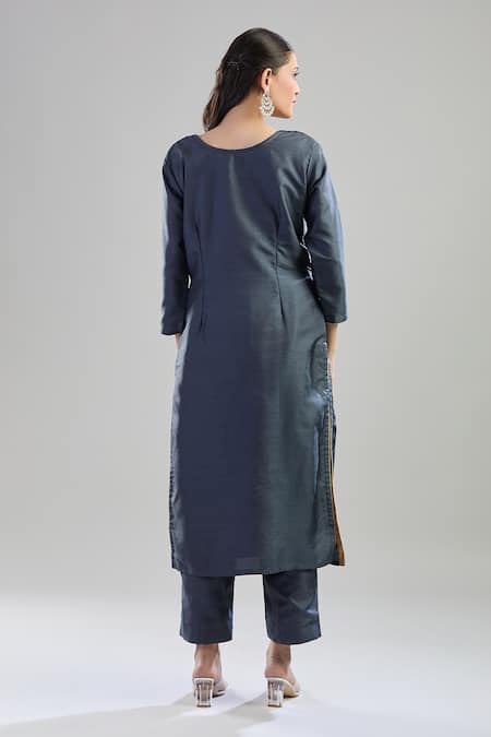 Samyukta Singhania Dabka Embroidered Kurta Pant Set 