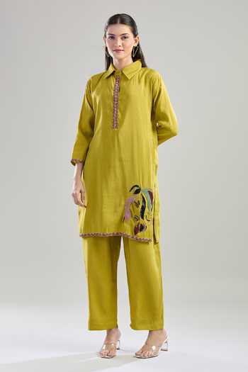 Buy Khwaab By Sanjana Lakhani Green Polyester Lace Shawl Neck Seed Bead Embroidered Kurta Set Online at Aza Fashions Buy_Khwaab By Sanjana Lakhani_Green Polyester Lace Shawl Neck Seed Bead Embroidered Kurta Set _Online_at_Aza_Fashions