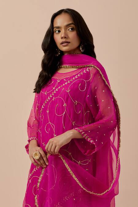 Shop_Ikshita Choudhary_Magenta Organza, Chanderi Embroidery Round Neck Bloom Pattern Kurta Set 