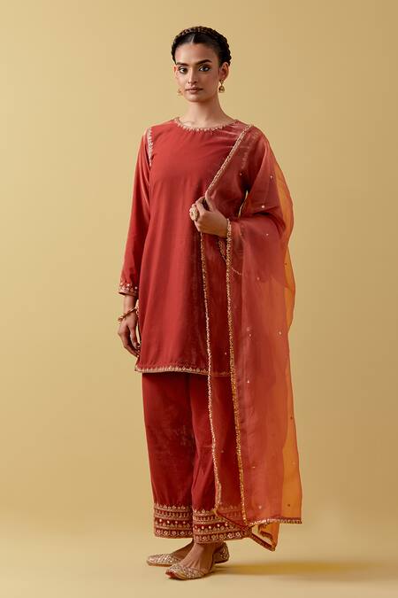 Buy Ikshita Choudhary Peach Velvet, Organza Embroidery, Sequins, Cut Work, Beads Round Kurta Pant Set Online at Aza Fashions Buy_Ikshita Choudhary_Peach Velvet, Organza Embroidery, Sequins, Cut Work, Beads Round Kurta Pant Set _Online_at_Aza_Fashions