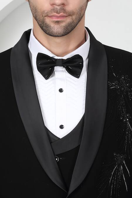 Buy_Aham-Vayam_White Cotton Cut Work, Beads Embroidered Tuxedo Set With Bow 