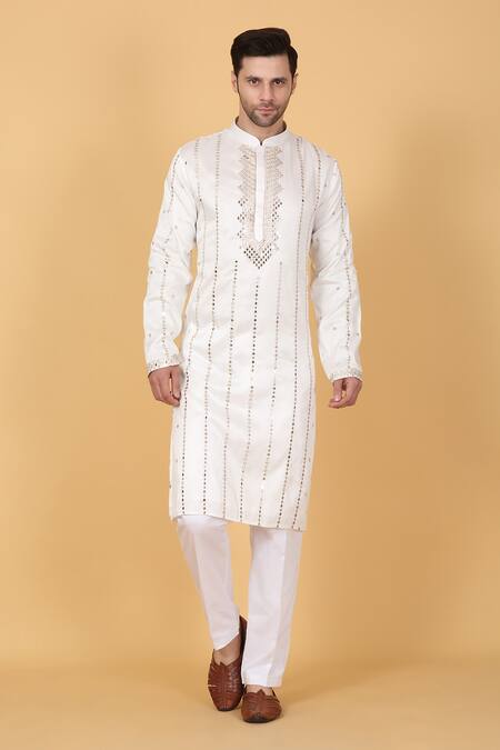 Buy_Aham-Vayam_White Cotton Mirrors, Embroidery Kurta Set 
