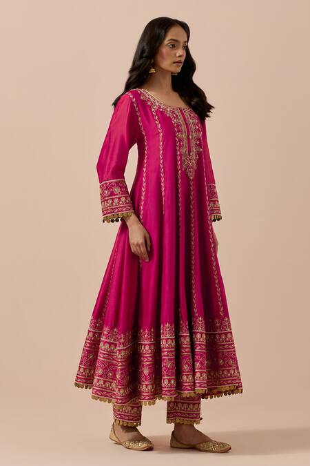 Ikshita Choudhary Magenta Chanderi Silk, Organza Embroidery, Sequins Floral Anarkali Pant Set Online at Aza Fashions Ikshita Choudhary_Magenta Chanderi Silk, Organza Embroidery, Sequins Floral Anarkali Pant Set _Online_at_Aza_Fashions