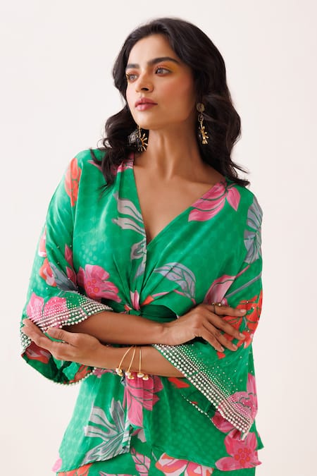 Kisakshi Jaipur Green Crepe Pearls, Sequins V-neck Floral Patterned Tunic And Sharara Set Online at Aza Fashions Kisakshi Jaipur_Green Crepe Pearls, Sequins V-neck Floral Patterned Tunic And Sharara Set _Online_at_Aza_Fashions