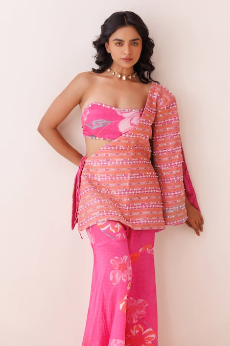 Kisakshi Jaipur_Pink Crepe Pearls, Sequins, Mirrors Geometric Embroidered Jacket Set _Online_at_Aza_Fashions