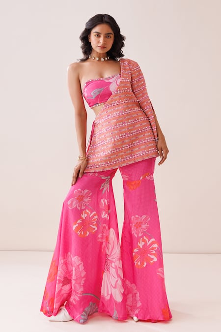 Kisakshi Jaipur_Pink Crepe Pearls, Sequins, Mirrors Geometric Embroidered Jacket Set _at_Aza_Fashions