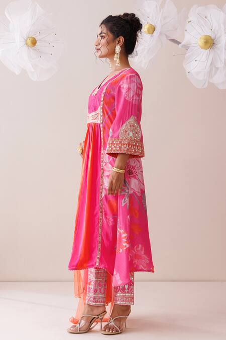 Buy_Kisakshi Jaipur_Pink Crepe, Chiffon Pearls, Sequins, Floral Embellished Kurta Pant Set 