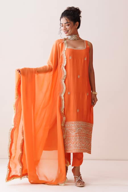 Buy_Kisakshi Jaipur_Orange Chanderi, Organza Embroidery, Diamonds, Sequins Kurta Set With Tulip Pant 
