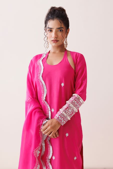 Kisakshi Jaipur_Pink Chanderi, Organza Pearls, Sequins, Zari Halter Embroidered Kurta Set _Online_at_Aza_Fashions