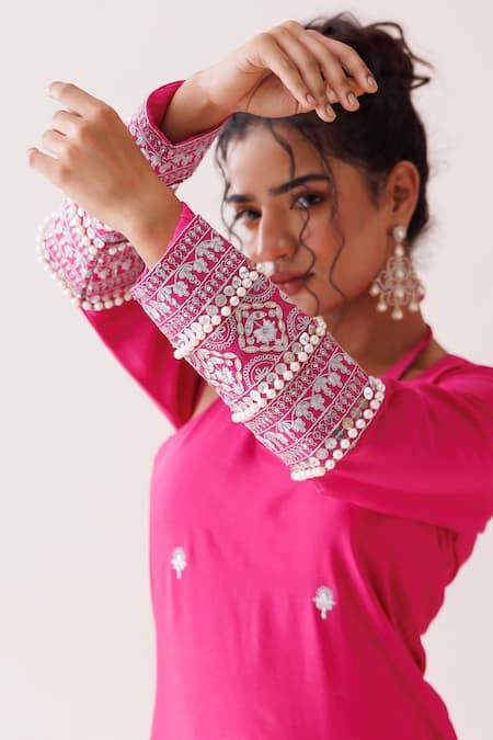 Shop_Kisakshi Jaipur_Pink Chanderi, Organza Pearls, Sequins, Zari Halter Embroidered Kurta Set _Online_at_Aza_Fashions