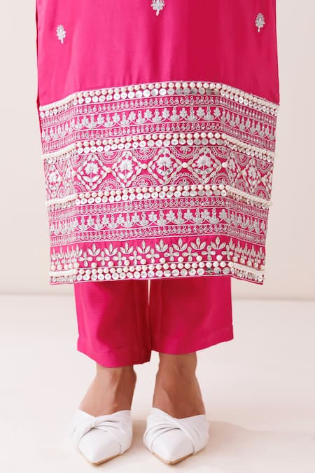 Kisakshi Jaipur_Pink Chanderi, Organza Pearls, Sequins, Zari Halter Embroidered Kurta Set _at_Aza_Fashions