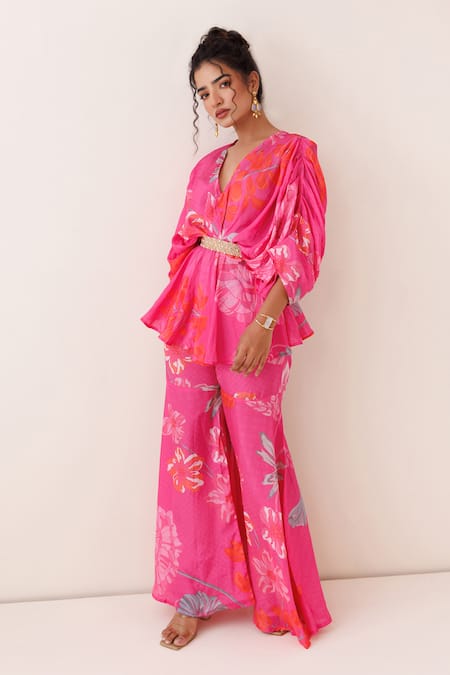 Kisakshi Jaipur_Pink Crepe Beads, Sequins, Pearls V-neck Floral Embellished Tunic Sharara Set _Online_at_Aza_Fashions