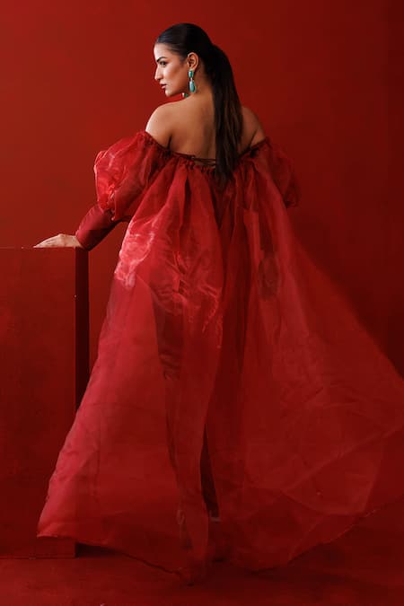 Kisakshi Jaipur Embellished Off Shoulder Cape Skirt Set 