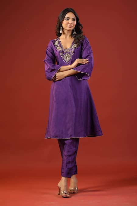Kisakshi Jaipur_Purple Silk Cut Work, Pearls Square Neck Cutdana Embroidered Kurta Set _Online_at_Aza_Fashions