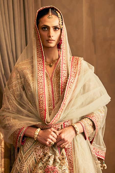 Rimple And Harpreet Narula Embroidered Kalidar Jacket Skirt Set 