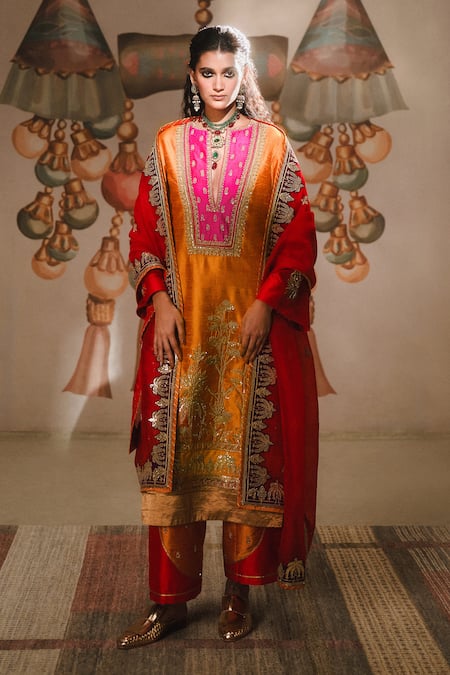 Shop Masaba Orange Silk, Organza Sequins, Beads V-neck The Kesari Kurta And Salwar Set at Aza Fashions Shop_Masaba_Orange Silk, Organza Sequins, Beads V-neck The Kesari Kurta And Salwar Set _at_Aza_Fashions
