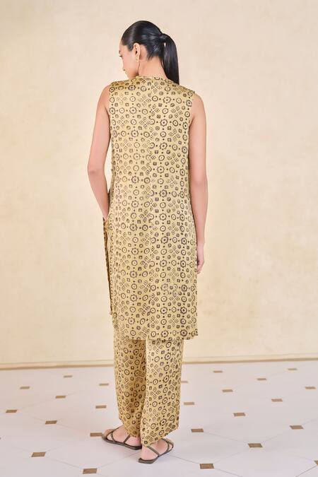 Shop Grassroot By Anita Dongre Yellow Viscose, Modal Embroidery Keyhole Neck Ajrakh Print Kurta Set at Aza Fashions Shop_Grassroot By Anita Dongre_Yellow Viscose, Modal Embroidery Keyhole Neck Ajrakh Print Kurta Set_at_Aza_Fashions