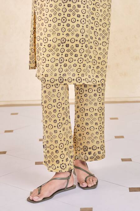 Shop Grassroot By Anita Dongre Yellow Viscose, Modal Embroidery Keyhole Neck Ajrakh Print Kurta Set Online at Aza Fashions Shop_Grassroot By Anita Dongre_Yellow Viscose, Modal Embroidery Keyhole Neck Ajrakh Print Kurta Set_Online_at_Aza_Fashions