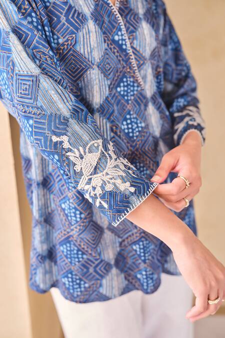 Grassroot By Anita Dongre_Blue Viscose, Modal Embroidery V-neck Geometric Print V Top _at_Aza_Fashions