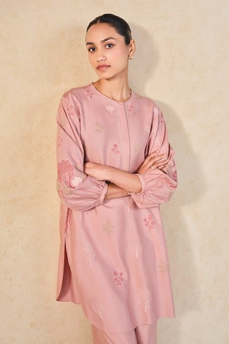 Grassroot By Anita Dongre_Pink Viscose, Silk Embroidery Round Neck Kantha Kurta And Pant Set _at_Aza_Fashions