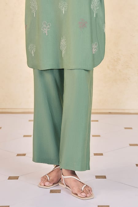 Grassroot By Anita Dongre_Green Viscose, Silk Embroidery Round Neck Sage Kurta Set_Online_at_Aza_Fashions