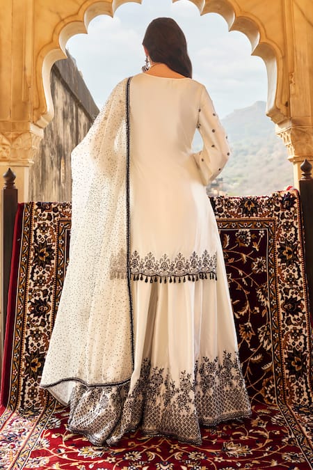 Lashkaraa White Satin, Net Sequins, Beads, Zari, Contrast Floral Kurta Sharara Set Online at Aza Fashions Lashkaraa_White Satin, Net Sequins, Beads, Zari, Contrast Floral Kurta Sharara Set _Online_at_Aza_Fashions