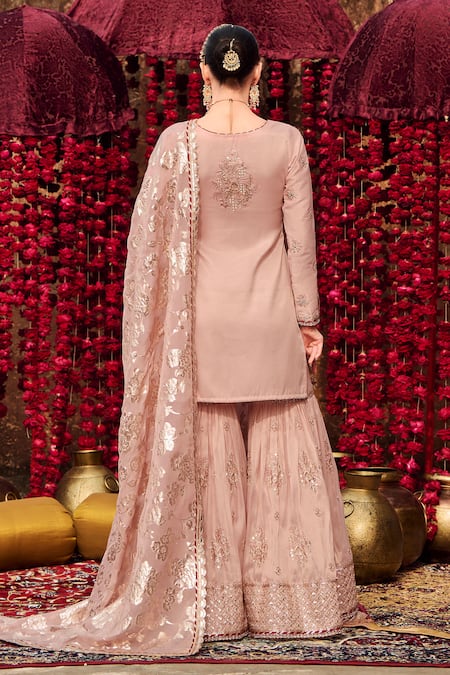 Shop Lashkaraa Pink Tissue, Organza Zari, Sequins, Embroidery Round Neck Floral Kurta Set at Aza Fashions Shop_Lashkaraa_Pink Tissue, Organza Zari, Sequins, Embroidery Round Neck Floral Kurta Set_at_Aza_Fashions