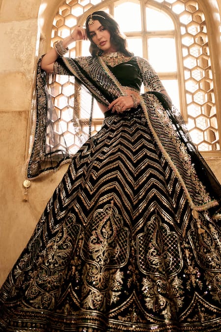 Lashkaraa Black Organza, Net Zari, Sequins V-neck Chevron Embroidered Lehenga Set at Aza Fashions Lashkaraa_Black Organza, Net Zari, Sequins V-neck Chevron Embroidered Lehenga Set _at_Aza_Fashions