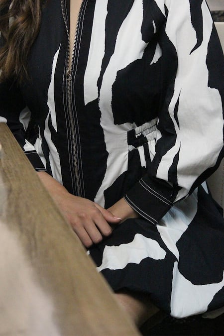 Leh Studios_Black Cotton Collared And White Bubble Hem Dress _Online_at_Aza_Fashions