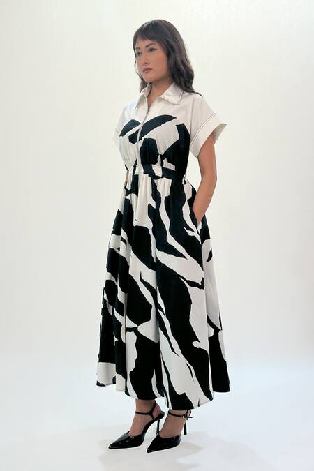 Leh Studios_Black Cotton Collared Abstract Print Midi Dress _Online_at_Aza_Fashions