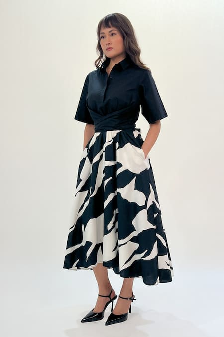 Leh Studios_Black Cotton Collared Abstract Print Midi Dress _at_Aza_Fashions