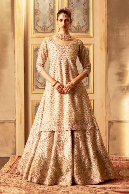 Angad Singh Pink Silk, Crepe Sequins, Embroidery Split V-neck Kurta Lehenga Set at Aza Fashions Angad Singh_Pink Silk, Crepe Sequins, Embroidery Split V-neck Kurta Lehenga Set _at_Aza_Fashions