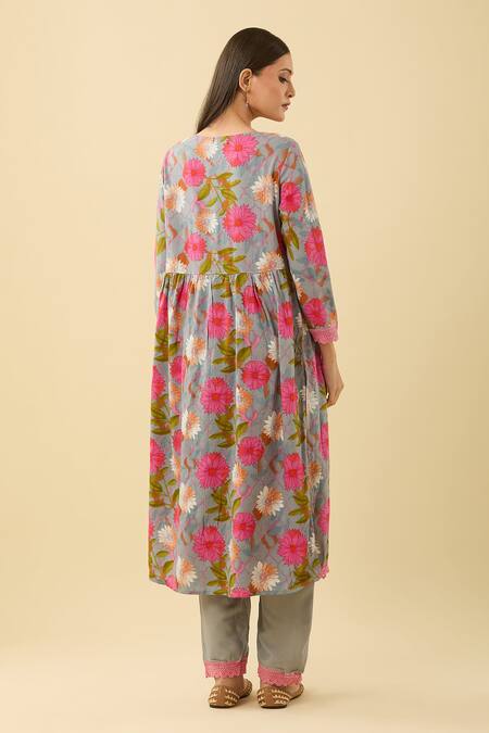 Shop_Bairaas_Gray Cotton, Chiffon Embroidery Sweetheart Bougainvillea Bloom Print Kurta Set_at_Aza_Fashions