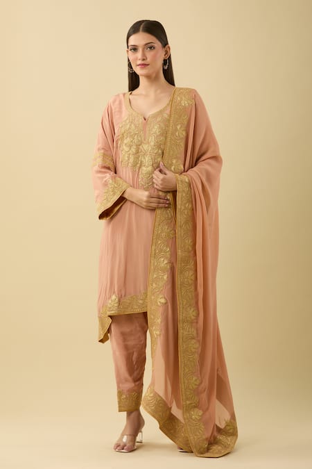 Daljit Sudan Peach Cotton, Chiffon Embroidery Split V-neck Kashmiri Phiran Set at Aza Fashions Daljit Sudan_Peach Cotton, Chiffon Embroidery Split V-neck Kashmiri Phiran Set_at_Aza_Fashions